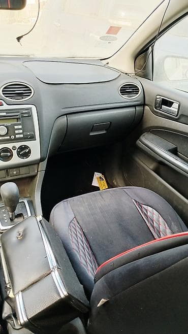 запчасти yamaha: Ford Focus hatchback (ağ rəng) - Kuzov: 5 qapılı hatchback, sağ ön — 3