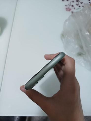 ayfon 18: IPhone 11, 128 GB, Yaşıl, Zəmanət, Simsiz şarj, Face ID — 4