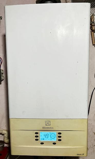 nicala: Electrolux kombisı satılır 24 KW-lıqdır Həm isti su həm də radiator — 1