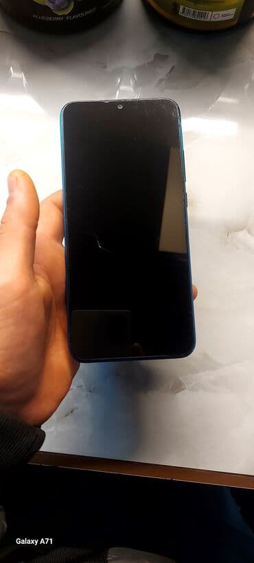 redmi note 9 qiymet: Xiaomi Redmi smartfon - Rəng: mavi, mat xətli arxa qapaq - Ekran: ön — 3