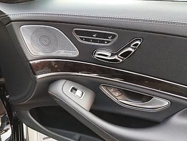 Mercedes-Benz S-Class: 4 l | 2018 il Sedan — 8