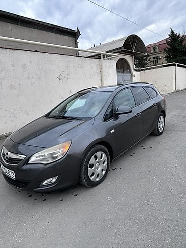 Nəqliyyat: Opel Astra: 1.3 l | 2011 il 410000 km Universal — 2