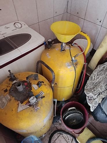 Baklar və çənlər: Sənaye tipli iki ədəd sarı təzyiq çəni və aksesuarları - Həcmi: iri — 1