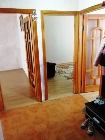 ist petrol tbilisi prospekti: Bakı, 9-cu mikrorayon, 4 otaqlı, Köhnə tikili, 110 kv. m — 15