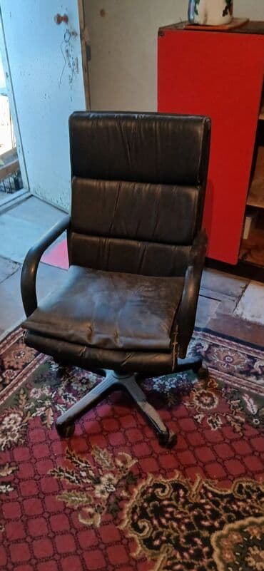 Lamborghini: Təkərli, Qolları tənzimlənmir, Süni dəri — 3