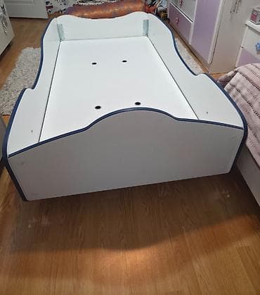 matras satilir: Çox səliqəli qalıb.Evde yer olmadığı üçün satılır.8mkr(AYNA SULTANOVA) — 8