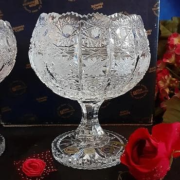 ag qapilar: Tom şar model murebbe qabilar
cutu 160 azn — 1