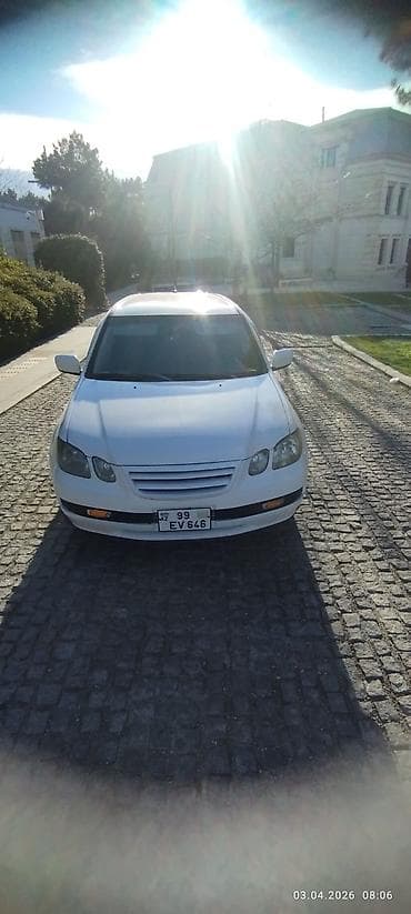 kia sou 2013: Ailə və gündəlik istifadə üçün praktik, ağ rəngli 5 qapılı — 4