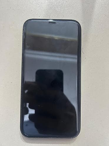 redmi note 11s ekran: IPhone 11, Qara, Face ID — 3