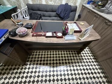 продаю старую мебель: Ofis masası və tumbası satılır Təmiz, işlənmiş, heç bir qırığı və — 2