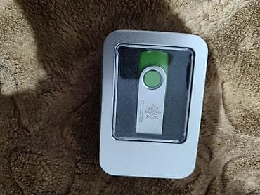 komputer ehtiyat hisseleri: 7 gb + yaddaş flashcard qutusu ilə birlikdədir təzədir. üstündə YAP — 3