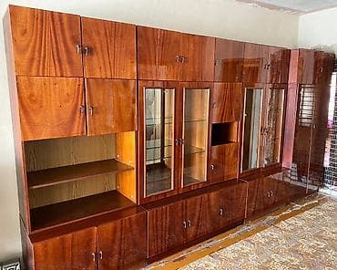 Ev üçün mebel: Bütöv satılır. Qulpları və petlələri qaydasındadır. Real alıcı ilə — 1
