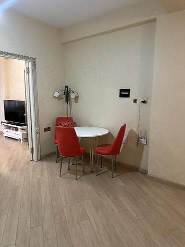 gence bina ev alqi satqi: Qara Qarayev metrosunun cixishinda 3 otaq süper menzil mertebe 18/11 3 — 3