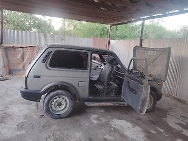 kia sorento 2020: LADA Niva (VAZ 2121/21213) off-road avtomobili - Kuzov: 3 qapılı, boz — 2