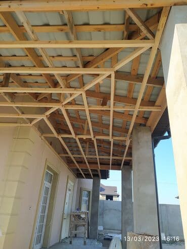 islenmis qapi pencere: Taxta mansarlarin yiqilmasi — 4