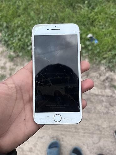 iphone 7 aux: IPhone 8, 64 GB, Qızılı, Qırıq — 3