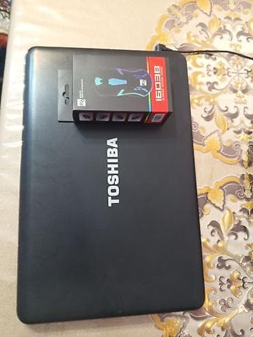 Видеоигры и приставки: Toshiba noutbuk - Rəng: qara, teksturalı qapaq səthi, TOSHIBA loqosu — 3