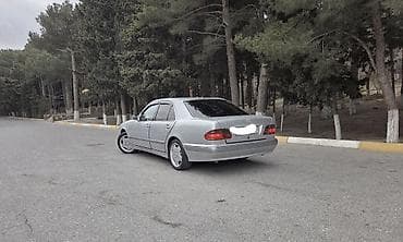 mersedes 190 ehtiyat hissələri: Mercedes-Benz E-Class sedan (W210, gümüşü rəng) Xüsusiyyətlər: - — 4
