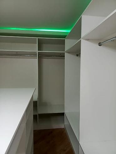 Ağ rəngdə modullu paltar otağı mebeli - Geniş paltar otağı sistemi — 1