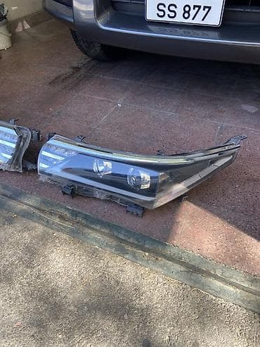Komplekt, Yaxın və uzaq vuran işıqlar Toyota, 2013 il, Orijinal, Yaponiya, İşlənmiş — 2