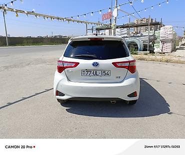 prius on şuşə: Toyota Vitz: 1.5 l | 2019 il Hetçbek — 3