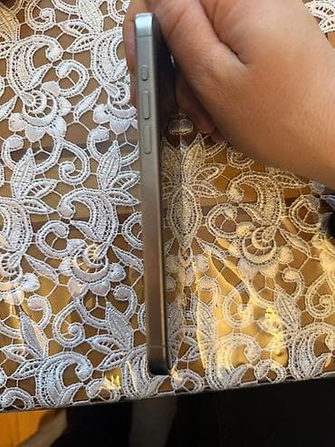 airports pro: IPhone 15 Pro Max, 256 GB, Gümüşü, Barmaq izi, Face ID — 5