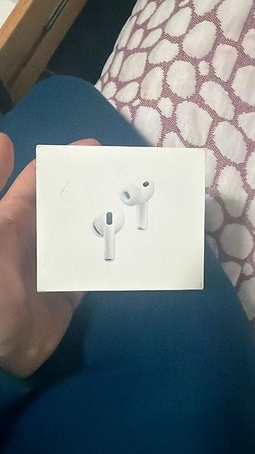 TV və video: Yeni Apple Airpods Pro 3 Qutuda Amerikadan keçən ay alınıb və bura — 1