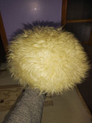 kişi qış geyimləri: Məhsul: Qoyun yunundan papaqlar (2 ədəd) çoban papagi 1 biri 20 — 3