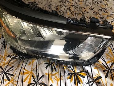 Avtomobilin elektrik sistemləri: Sağ, Yaxın və uzaq vuran işıqlar Toyota, 2022 il, Orijinal, ABŞ, İşlənmiş — 2