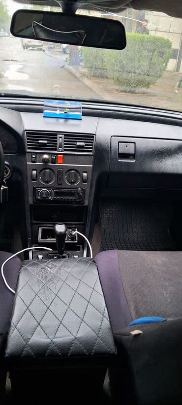 yeşqa mersedes: Mercedes-Benz C 180: 1.8 l | 1994 il Sedan — 6