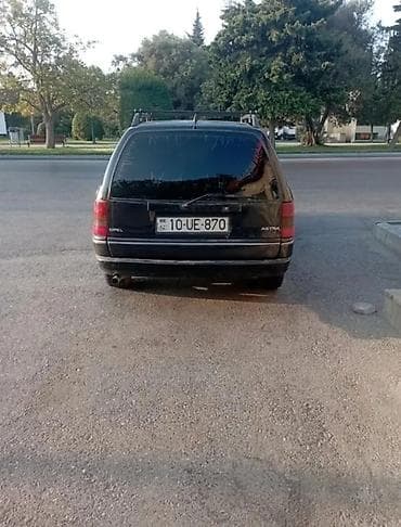 avto az masin bazari: Opel Astra: 1.8 l | 1995 il Universal — 2