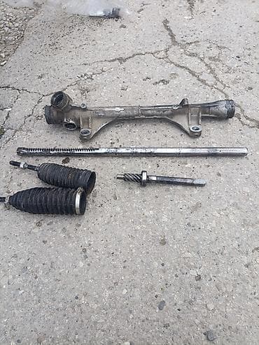 nissan tena: Nissan — 4