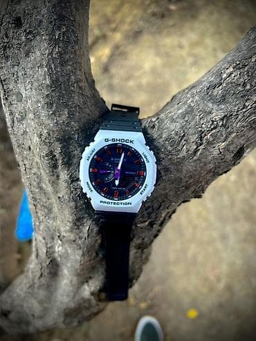 Qol saatları: Casio G‑SHOCK GA‑2100 seriyası qol saatları - Korpus: səkkizguşəli — 3
