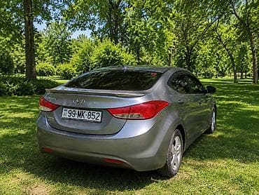 vip avto: Hyundai Elantra: 1.8 л | 2013 г. Седан — 6