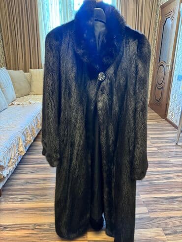 boyu hundur gosteren geyimler: Qara rəngli uzun xəz tam orginal xaricdən baha alinib xl-xxl razmer - — 1