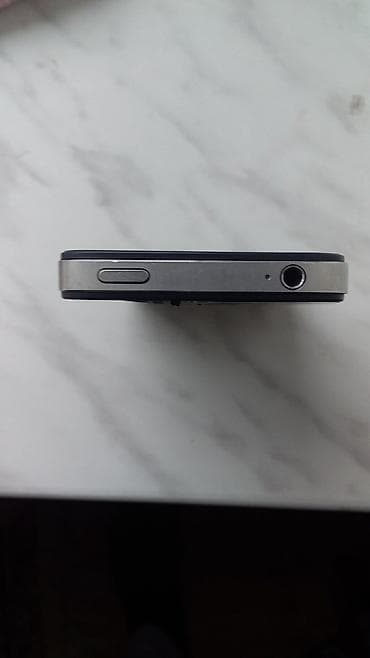 iphone 15 2 ci el: IPhone 4, < 16 GB, Qara, Qırıq — 5