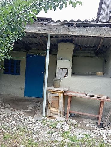 4 otaqlı ev: 3 otaqlı, 20 kv. m, Kredit yoxdur, Təmirsiz — 4