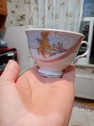 su 19 lt qiymeti: Qab-qacaq dəsti - Şüşə meyvə/qənnadı qabı: Yaşıl tonlu, ayaqlı kasa — 3