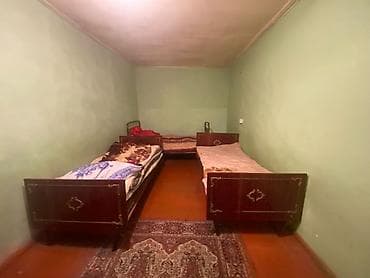 Kirayə üçün 2 otaqlı,ev - Plan: iki ayrı otaq – birində iki tək
