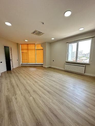 emircanda ev satisi: İcarəyə verilir 9 otaqlı ofis 476 m², İnşaatçılar m. Daha 7 şəklə bax — 6