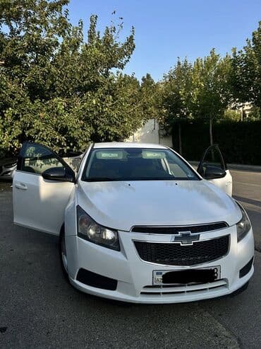 Avtomobil satışı: Chevrolet Cruze: 1.4 l | 2013 il 245 km Sedan — 2