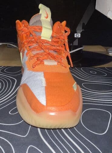 Toy paltarları və aksesuarları: Məhsul: Nike Air Deldon – narıncı/krem rəngi, basketbol/voleybol — 5