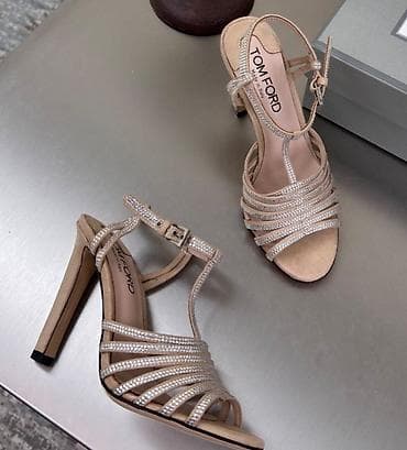 Tuflilər: Qadın yüksək daban ayaqqabı kolleksiyası 1) Bej rəngli mulye — 5