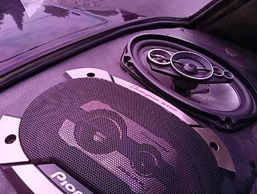 jbl kalonka masin: Pioneer avtomobil audio sistemi komplekti Məhsul tərkibi: - Pioneer — 4