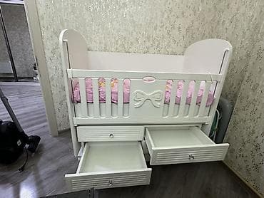 Oğlan və qız üçün, Dördbucaq, Beşik, Dəstsiz, Matras ilə, Yellənmə mexanizmsiz