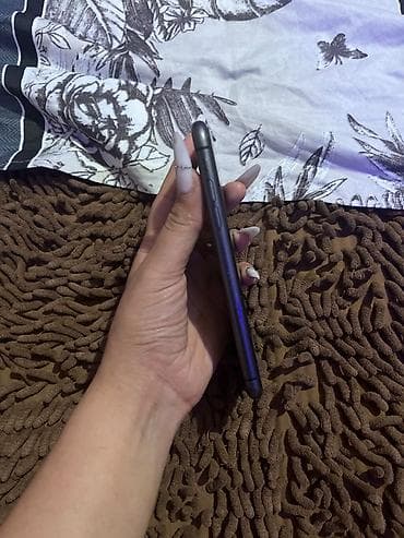 qurğu: IPhone 11, Qara, Face ID — 5