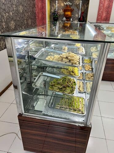 şirniyyat sobası satılır: Vitrinlər şirniyyat vəya çörək üçün vitrinlər və vitrin — 4