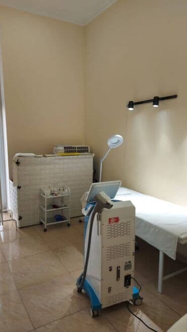 Ehmedli metrosunun yaninda 19 mertebeli binanin 1 ci mertebesi temirli