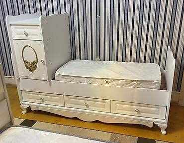 iknci el mebeler: Oğlan və qız üçün, Dördbucaq, Beşik, Matras ilə, Yellənmə mexanizmsiz — 1