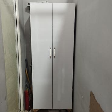 dolab sifarişi: Ağ rəngli ikiqapılı şkaf - Sadə və zərif dizayn, parlaq ağ səth - İki — 1